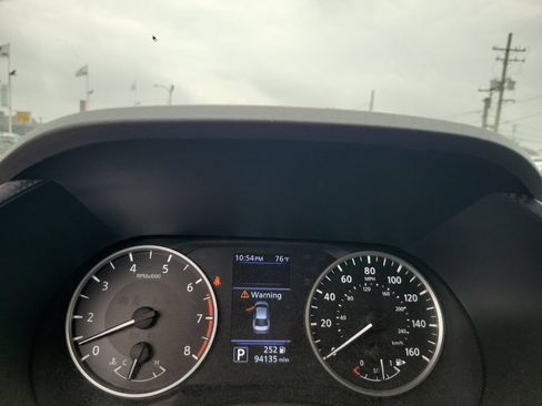 Used 2024 Nissan Sentra S FWD image 19