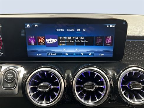 Used 2025 Mercedes-Benz GLB 250 4MATIC image 20