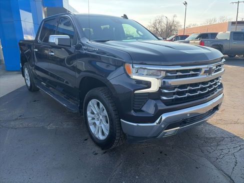 Used 2022 Chevrolet Silverado 1500 LTZ w/ LTZ Premium Package image 5