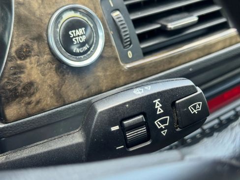 Used 2009 BMW 328i Convertible image 35