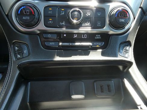 Used 2016 Chevrolet Tahoe LTZ AWD/4WD image 29