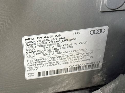 Used 2023 Audi Q5 e Premium Plus w/ Premium Plus Package AWD/4WD image 27