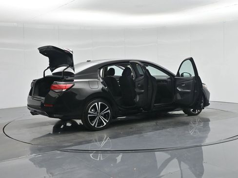 Used 2021 Nissan Sentra SR image 6
