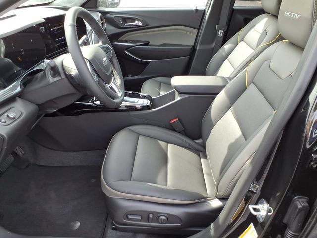 New 2026 Chevrolet Trax ACTIV w/ Sunroof Package FWD image 6