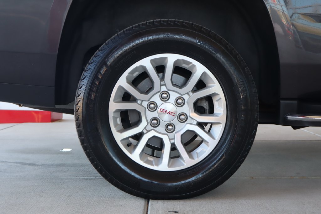 Used 2018 GMC Yukon SLT w/ Open Road Package AWD/4WD image 12