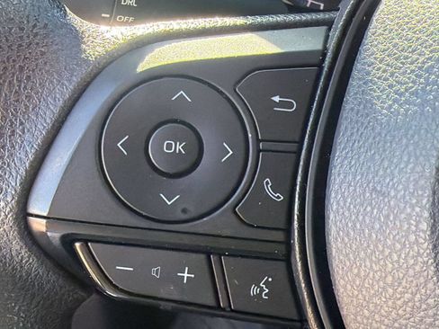 Used 2025 Toyota RAV4 LE AWD/4WD image 17