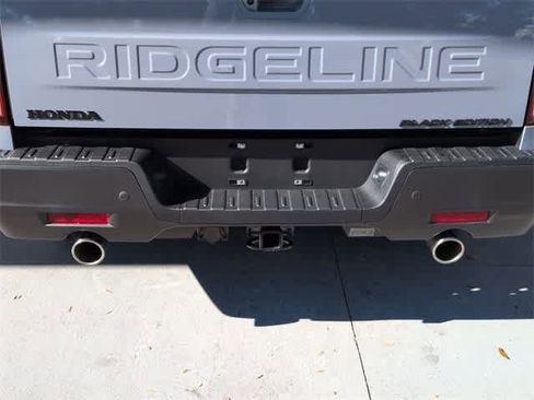 Used 2026 Honda Ridgeline Black Edition image 13