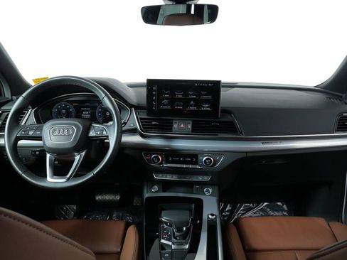 Used 2025 Audi Q5 2.0T Premium w/ Convenience Plus Package image 17