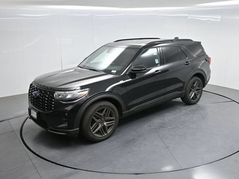 Used 2025 Ford Explorer ST-Line w/ Premium Package AWD/4WD image 47