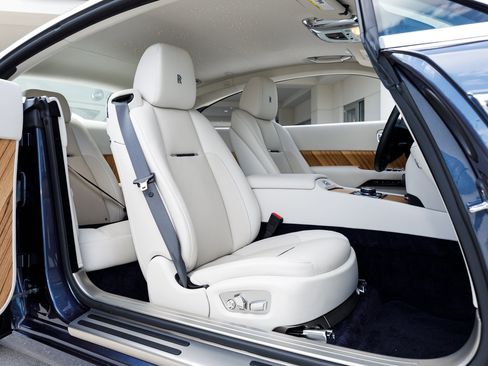 Certified 2017 Rolls-Royce Wraith image 37
