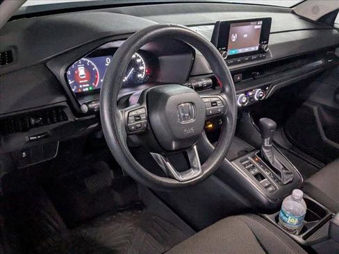 Used 2023 Honda CR-V EX image 9