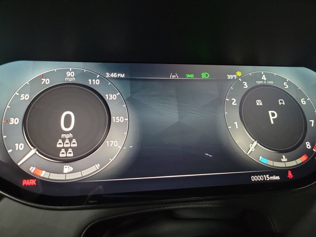 New 2026 Land Rover Range Rover Long Wheelbase SE AWD/4WD image 17