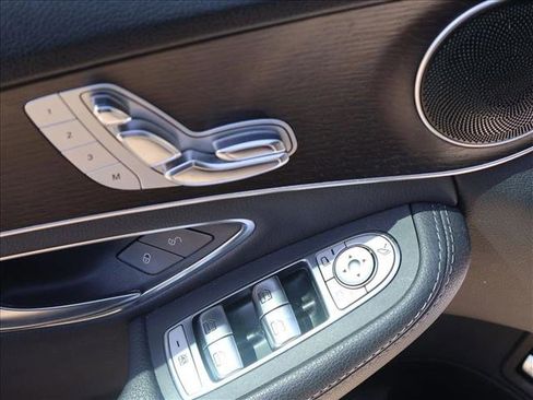 Used 2019 Mercedes-Benz C 300 Sedan image 10