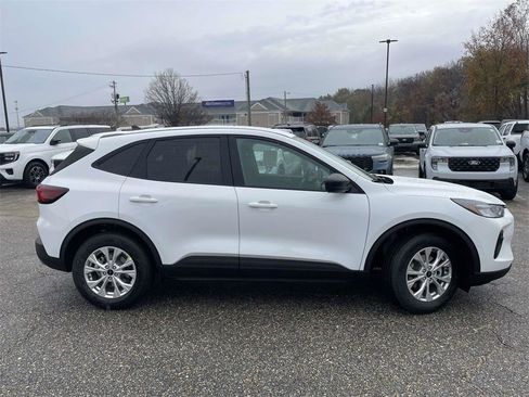 New 2026 Ford Escape Active image 2