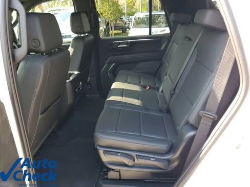 Used 2025 Chevrolet Tahoe LT AWD/4WD image 13