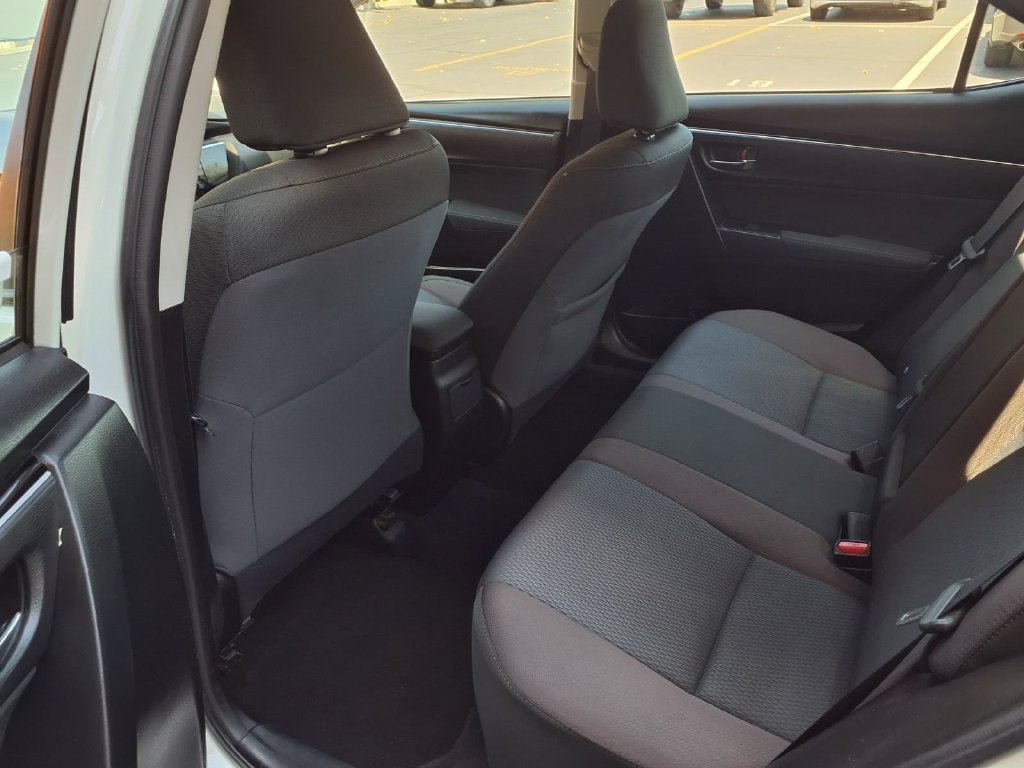 Used 2017 Toyota Corolla LE w/ Carpet Mat Package (TMS) FWD image 23