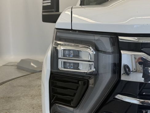 Used 2024 Chevrolet Silverado 3500 LTZ w/ LTZ Plus Package AWD/4WD image 9