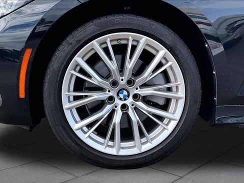 Used 2023 BMW 330i Sedan w/ Driving Assistance Package RWD image 9
