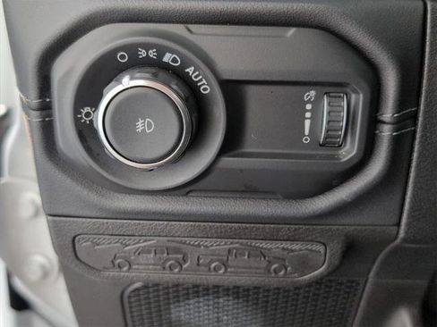 Certified 2024 Jeep Wrangler Unlimited Rubicon image 30