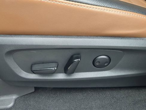 Used 2022 Nissan Pathfinder Platinum w/ Cargo Package image 20