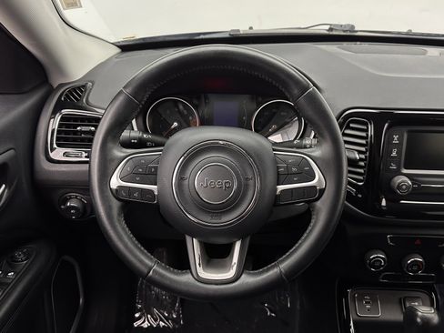 Used 2018 Jeep Compass Altitude image 25