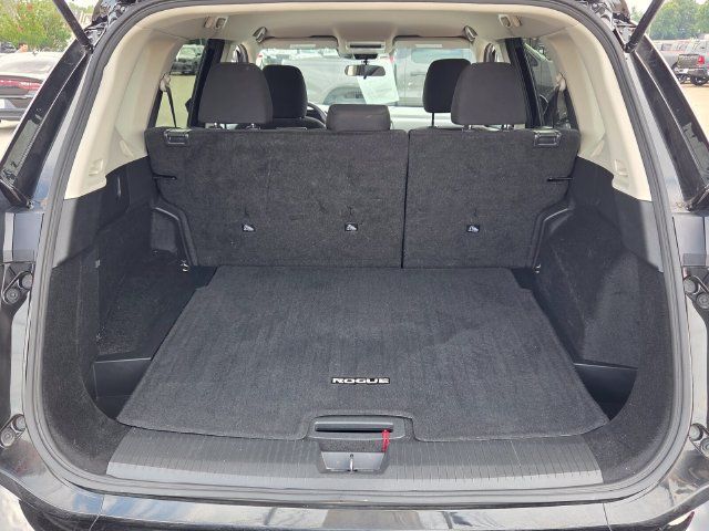 Used 2024 Nissan Rogue S AWD/4WD image 13