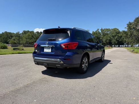 Used 2019 Nissan Pathfinder S FWD image 5