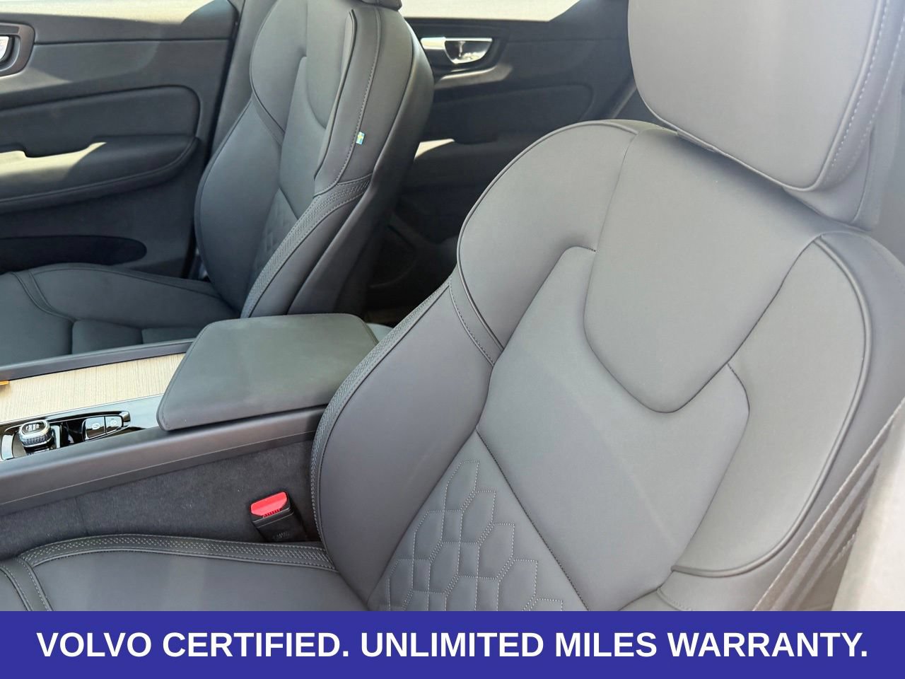 Certified 2026 Volvo XC60 B5 Plus AWD/4WD image 29