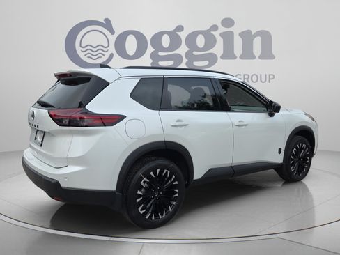 New 2026 Nissan Rogue Dark Armor FWD image 5