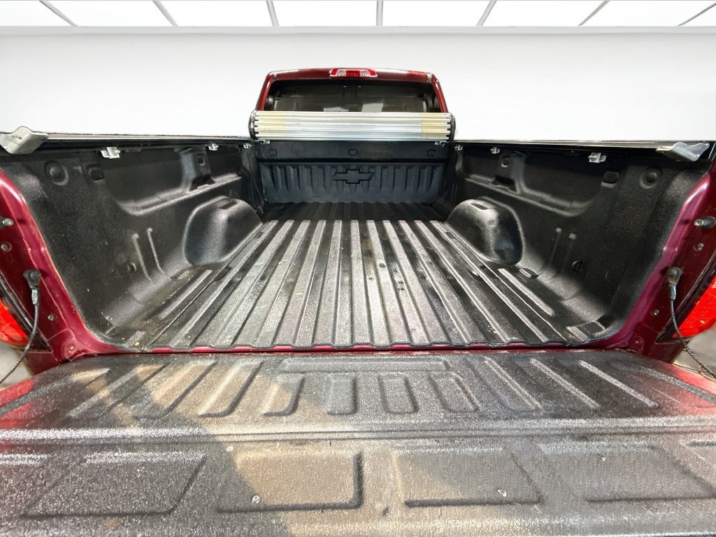 Used 2017 Chevrolet Silverado 2500 High Country w/ Duramax Plus Package AWD/4WD image 26