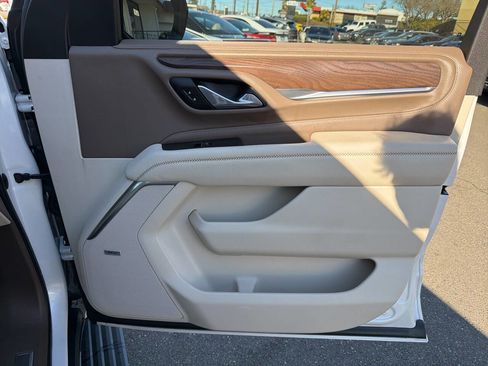 Used 2021 GMC Yukon XL Denali w/ Denali Ultimate Package image 21