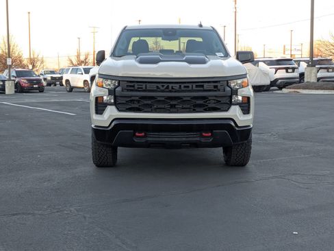 New 2026 Chevrolet Silverado 1500 Custom Trail Boss w/ LPO, Dark Essentials Package image 8