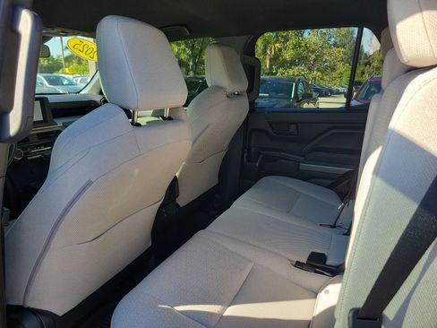 Used 2025 Toyota 4Runner SR5 image 6