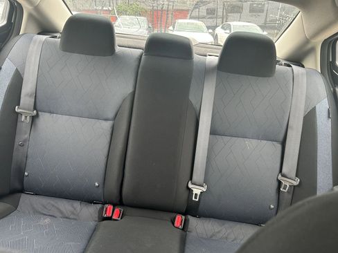 Used 2025 Nissan Versa SV image 33