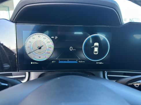 Used 2023 Hyundai Elantra SEL w/ Convenience Package image 17