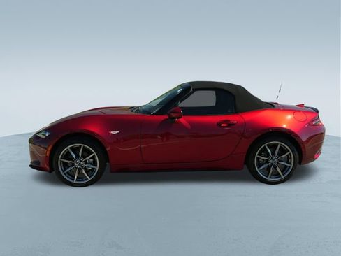 Used 2023 MAZDA MX-5 Miata Grand Touring RWD image 4