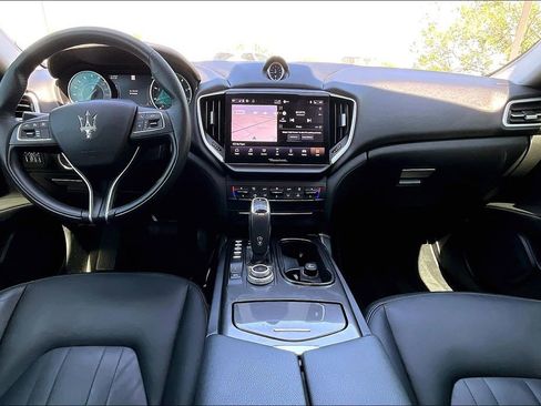 Used 2022 Maserati Ghibli GT image 21