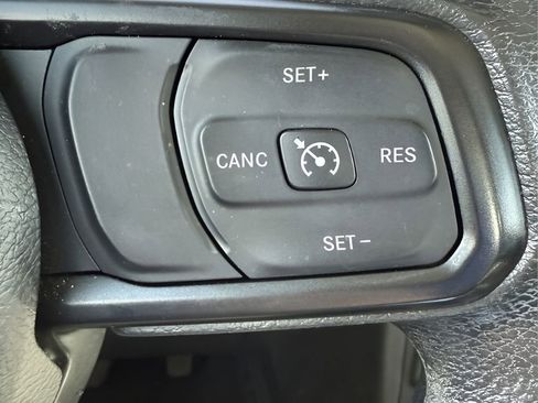 Used 2023 Jeep Wrangler Sport image 22