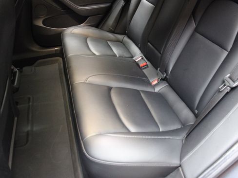 Used 2021 Tesla Model 3 Standard Range Plus RWD image 33