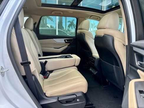 Used 2023 Acura MDX SH-AWD image 20