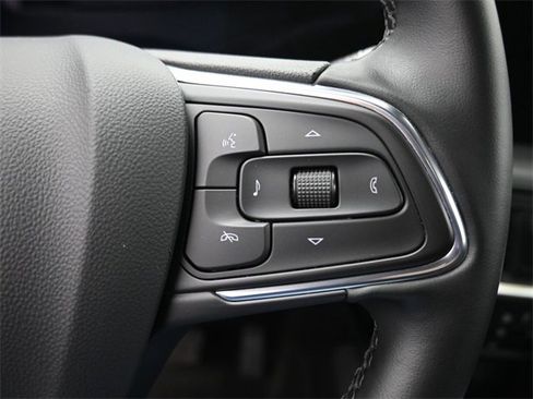 Used 2024 Buick Encore GX Sport Touring image 16