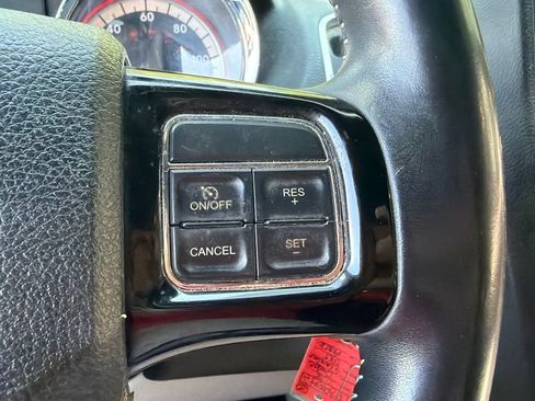 Used 2018 Dodge Grand Caravan SXT FWD image 26