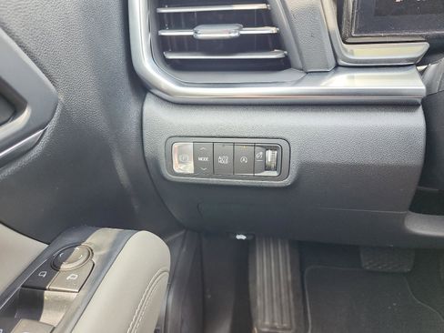 New 2026 GMC Terrain Elevation w/ Elevation Premium Package FWD image 16