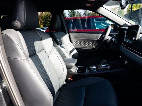 Used 2025 Mitsubishi Outlander SEL Black Edition image 23