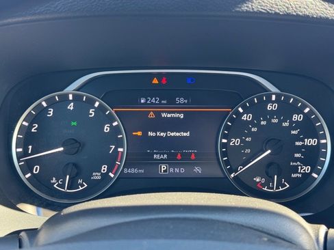 Certified 2024 Nissan Frontier SV image 19