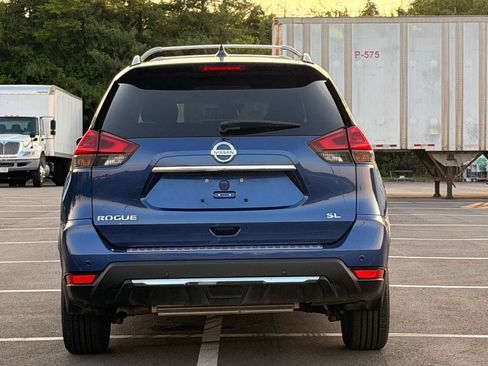 Used 2019 Nissan Rogue SL w/ Premium Package FWD image 6