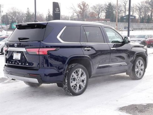 Used 2024 Toyota Sequoia Capstone image 5