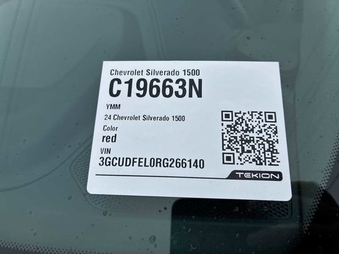 Certified 2024 Chevrolet Silverado 1500 LT Trail Boss w/ Convenience Package II image 35