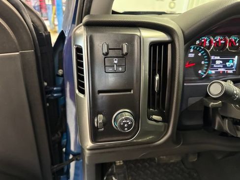 Used 2019 Chevrolet Silverado 1500 LT w/ All Star Edition RWD image 38