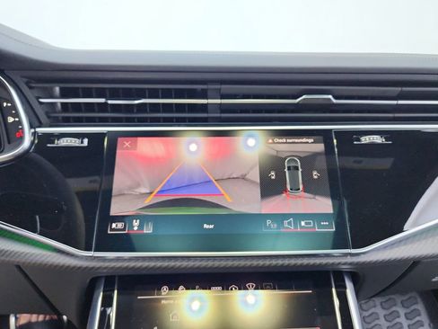 Used 2023 Audi RS Q8 image 34